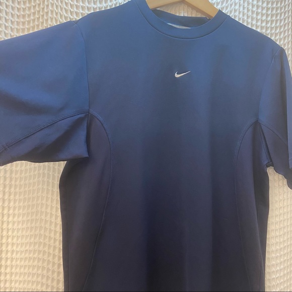 Nike Center Swoosh Embroidered Logo Shirt - Picture 2 of 15
